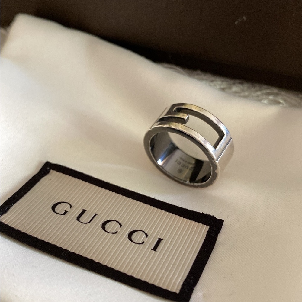 Authentic Gucci ring - Picture 4 of 9